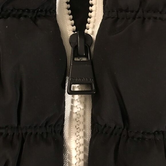 : : Calvin Klein Performance Sherpa Wool Style Trimmed Vest Jacket : : - Picture 12 of 15